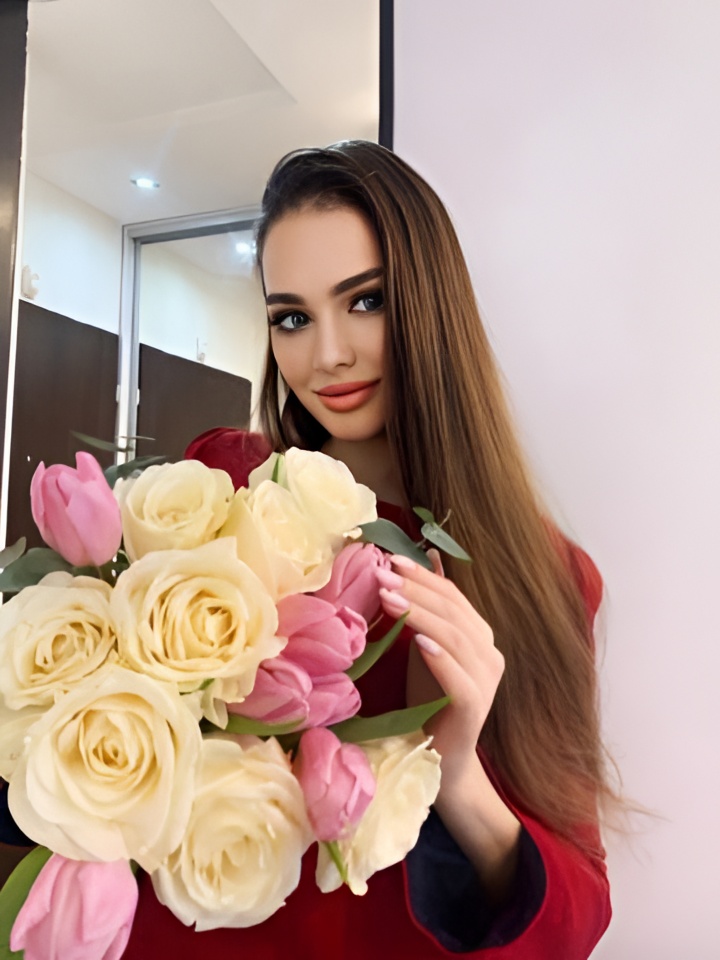 Изабелла привлекальеная девушка из Котельников цена от 10000 руб