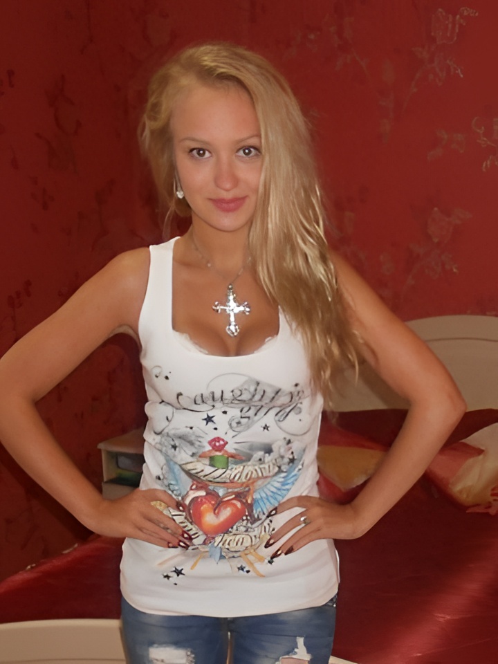 Ника привлекальеная девушка из Котельников цена от 2000 руб