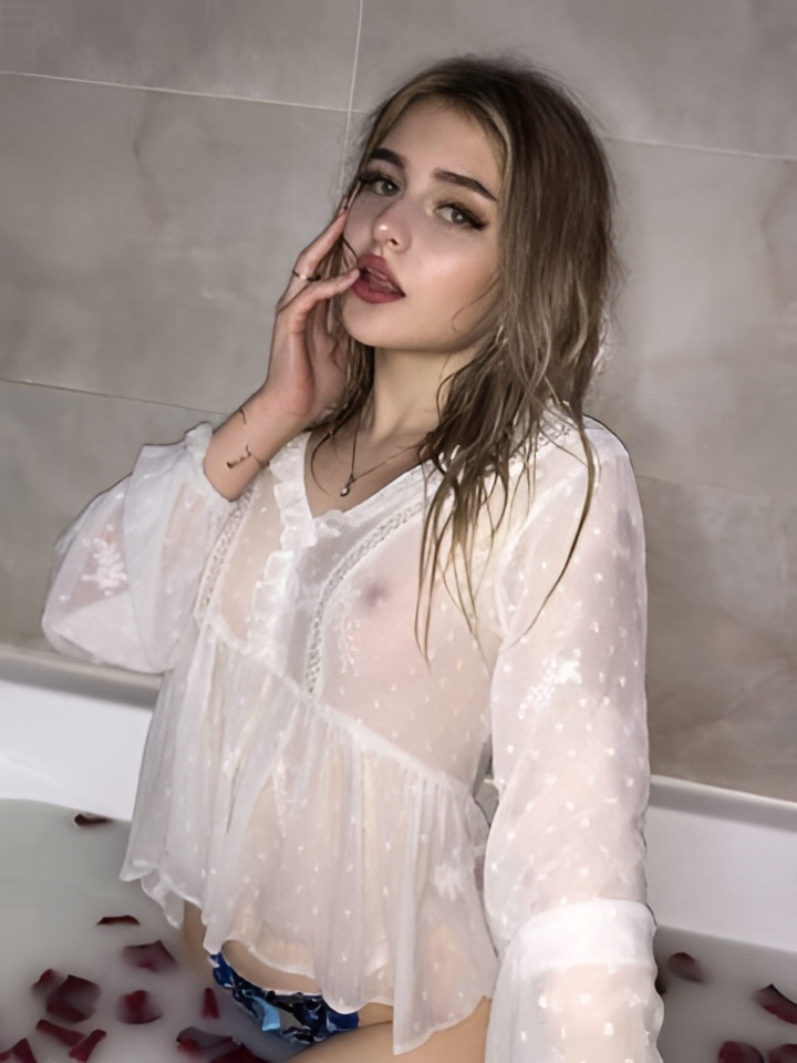 Рада привлекальеная девушка из Котельников цена от 4000 руб