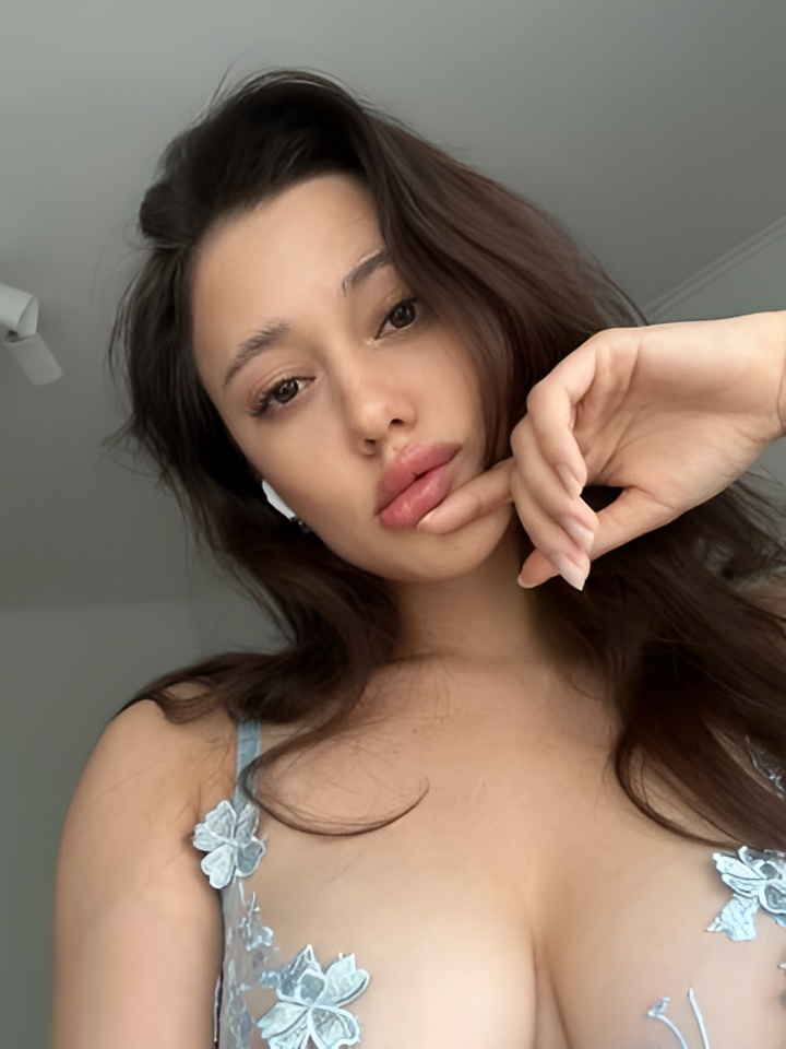 Индивидуалка Сабина, доступна для личного знакомства от 10000 руб