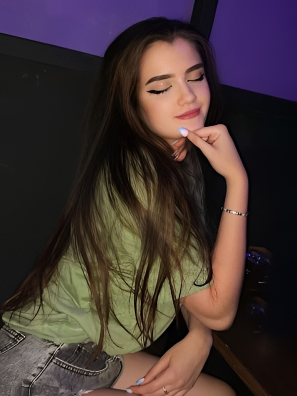 Белла привлекательная девушка из Котельников цена от 1500 руб