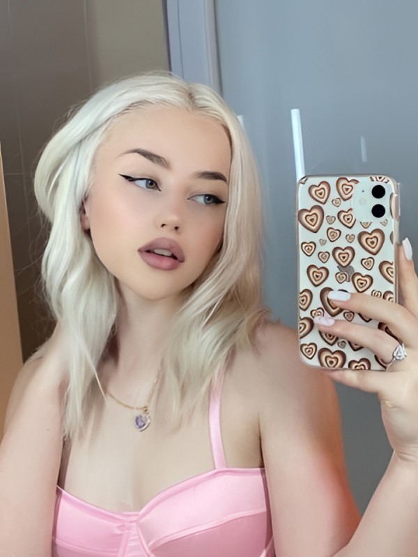 Нелли привлекательная девушка из Котельников цена от 2500 руб