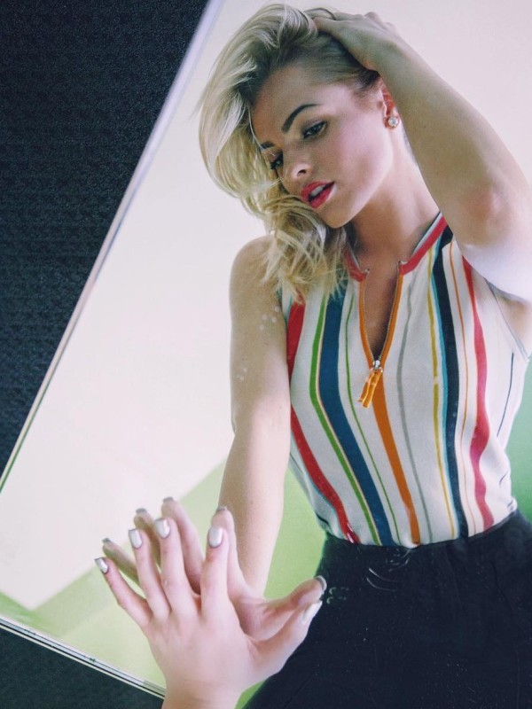 Надя привлекательная девушка из Котельников цена от 3000 руб